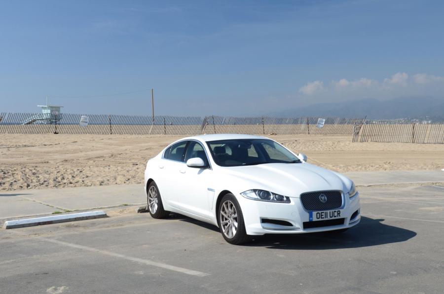  Jaguar XF 2.2 Diesel Epic Journey 2012 года  (фото 11 из 14)